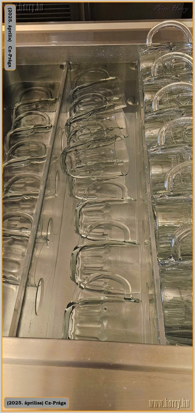 2025.04.-Cz-Praga-200.jpg