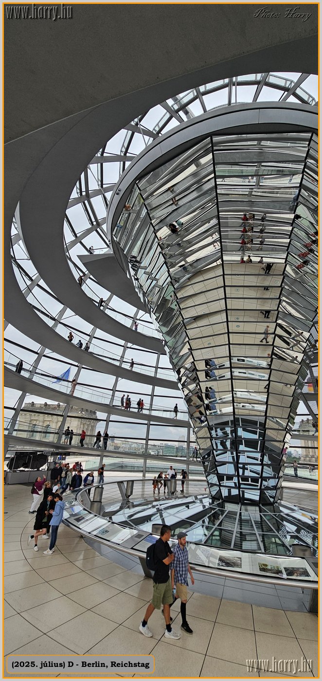 2025.07.-D-Berlin-Reichstag-028.jpg